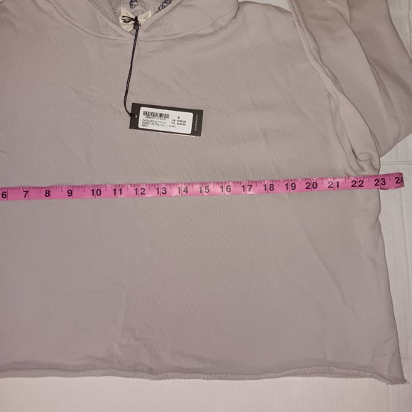 MONROW  WOMEN'S WHEEL DETAIL SWEATSHIRT - Picture 6 of 8